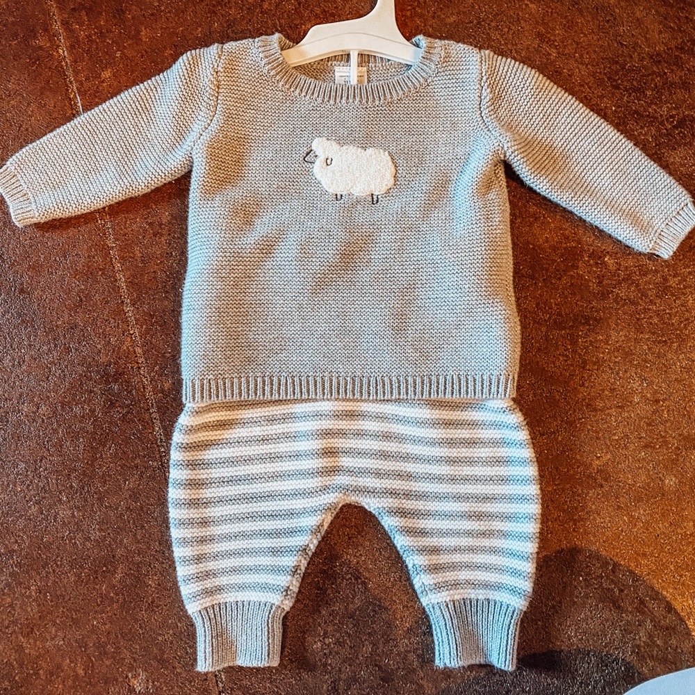 Gender neutral ADORABLE winter sheep outfit!